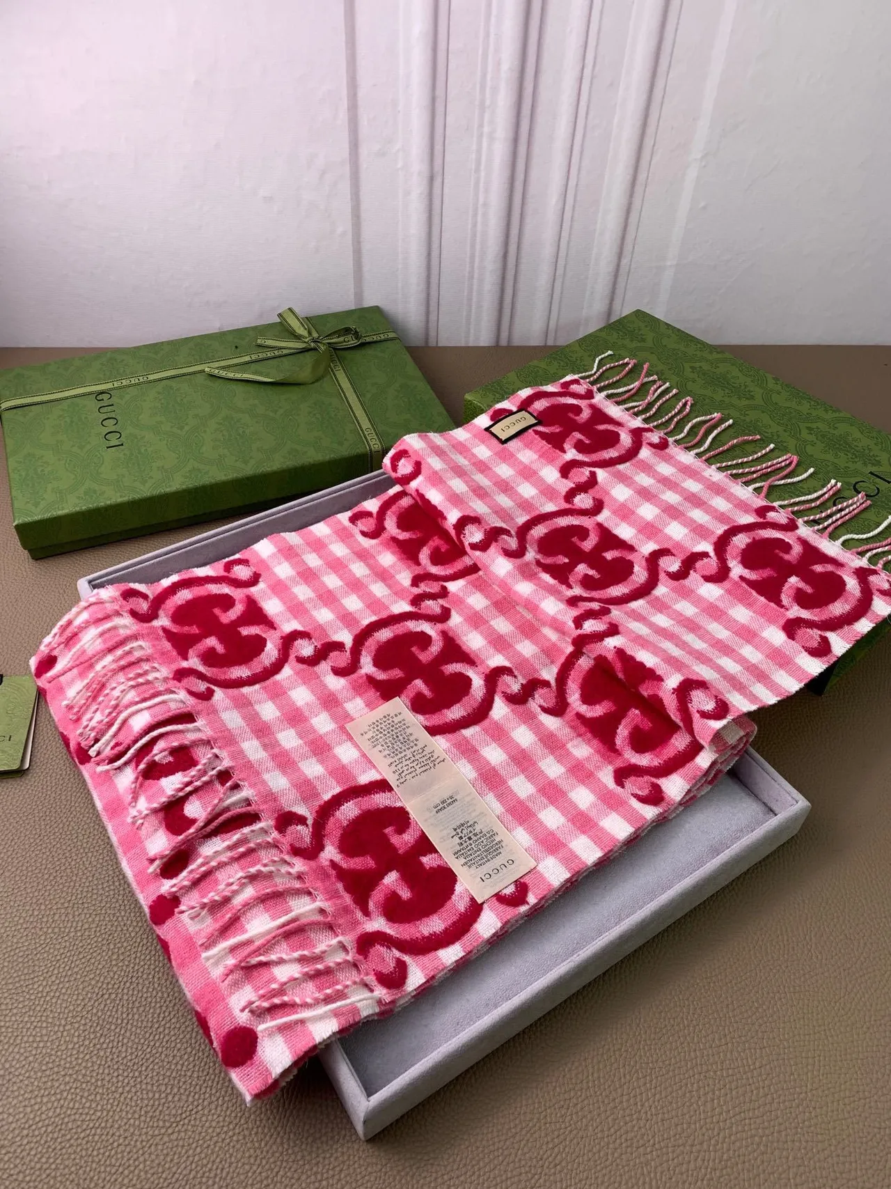 Gucci Bufanda Cachemira Gingham Rosa y Blanco Interlocking GG Monograma 6