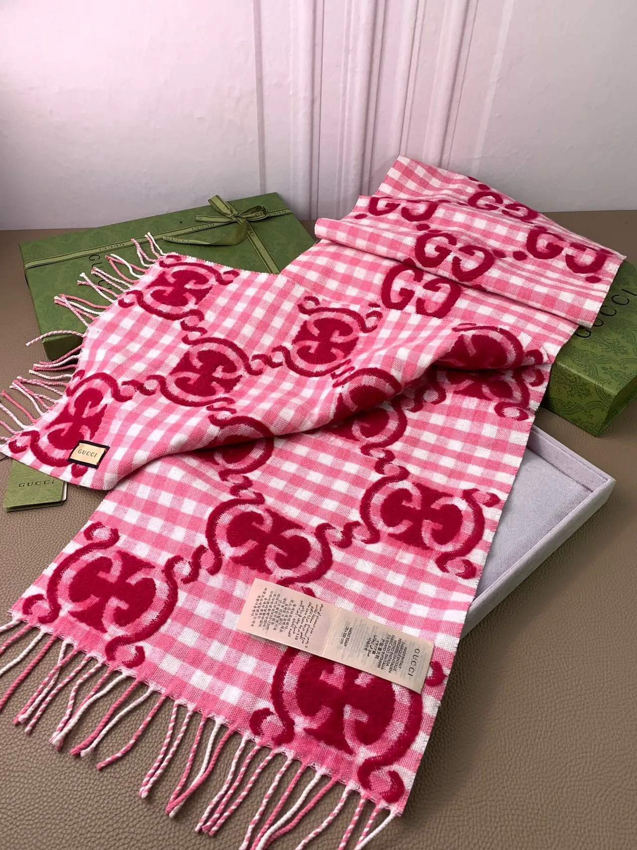Gucci Bufanda Cachemira Gingham Rosa y Blanco Interlocking GG Monograma 2