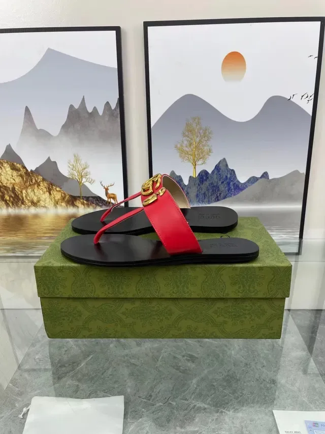 Gucci লাল কালো ফ্ল্যাট থং সিলুয়েট রাবার সোল ক্যাজুয়াল স্যান্ডাল 3
