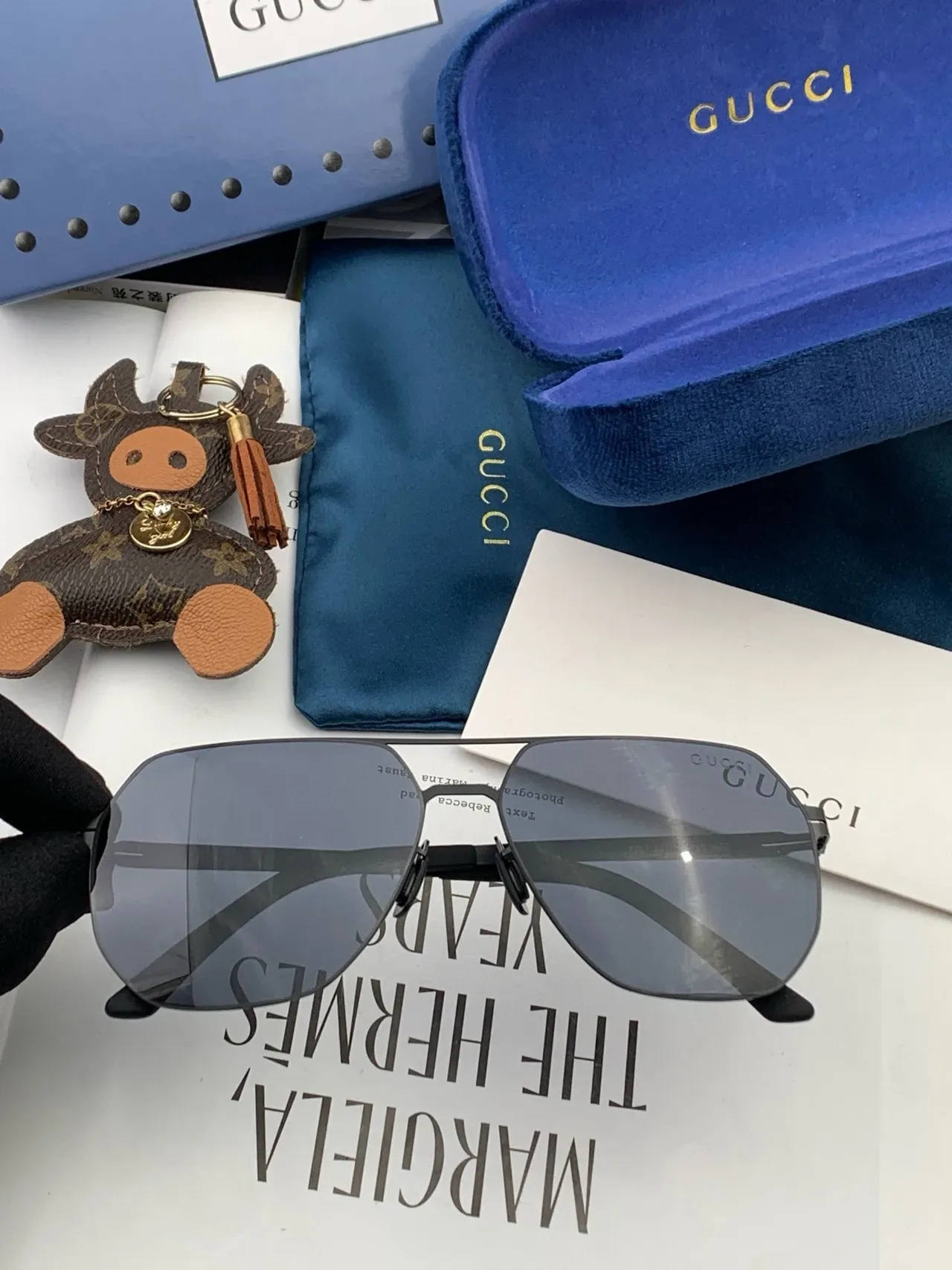 Gucci Screener نظارات شمسية سوداء معدنية مستطيلة الشكل درع 6