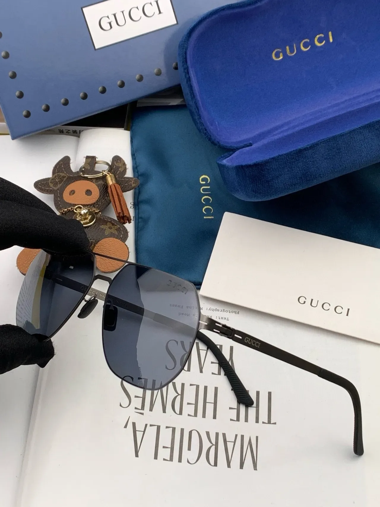 Gucci Screener نظارات شمسية سوداء معدنية مستطيلة الشكل درع 7