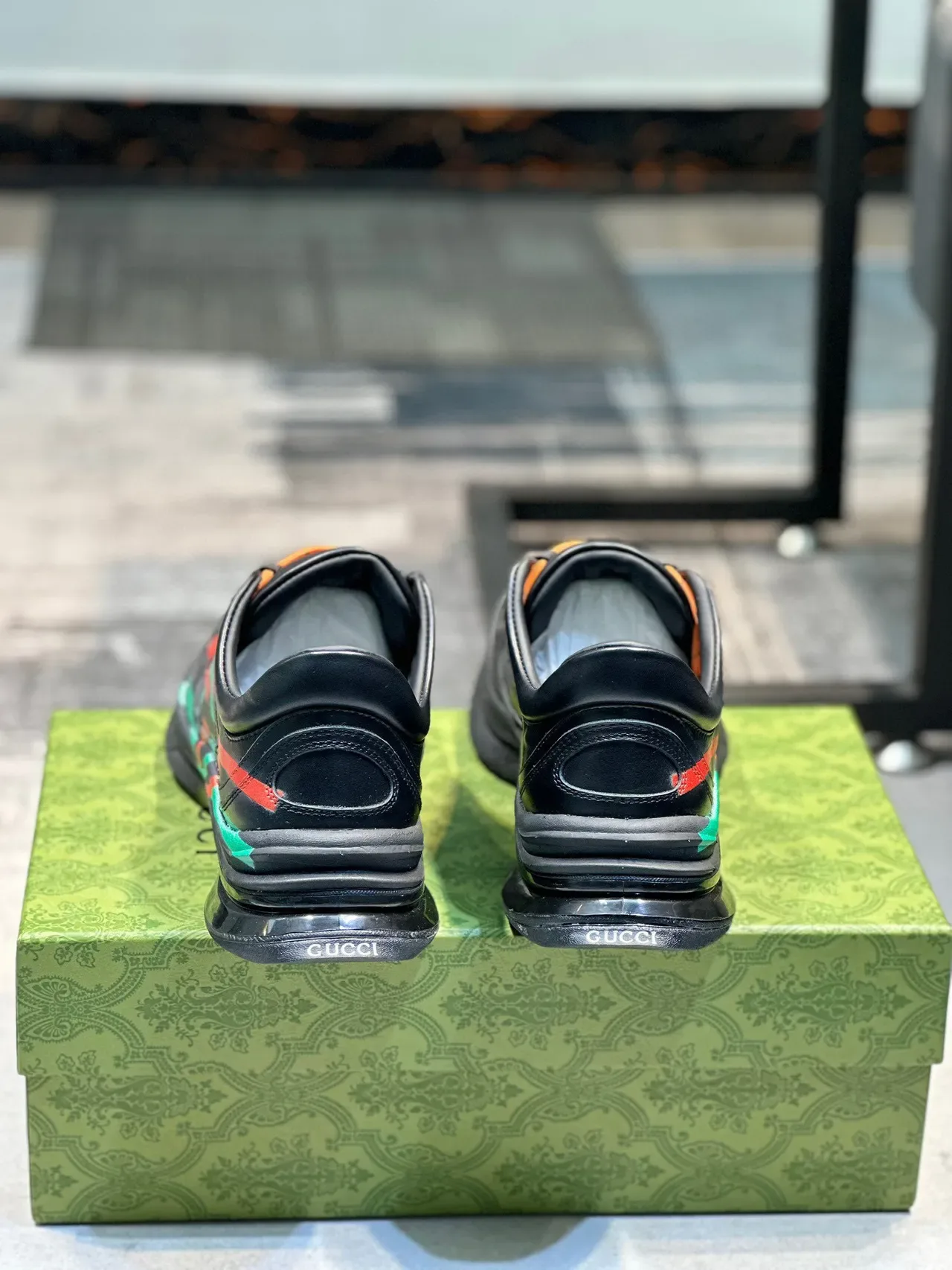 Gucci Screener Noir Orange Rouge Vert Sneakers Lifestyle 3