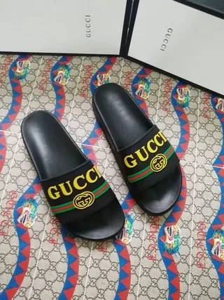 Gucci Screener Noir Jaune Rouge Vert Chaussons slides web 3