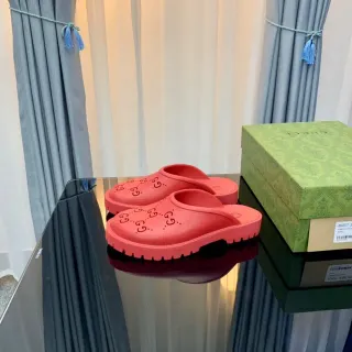 Gucci Screener Rojo Coral GG Monogram Zapatillas