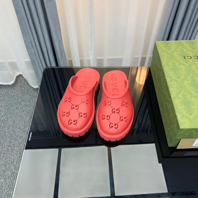 Gucci Screener Vermelho Coral GG Monogram Pantufas 2