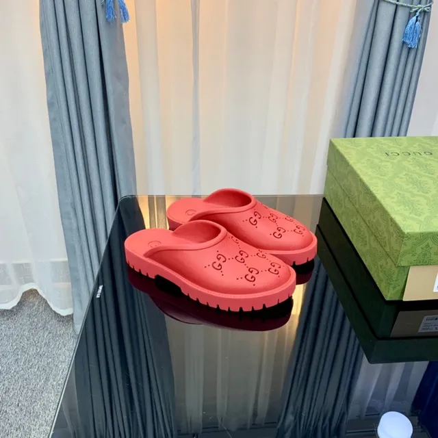 Gucci Screener Vermelho Coral GG Monogram Pantufas 3