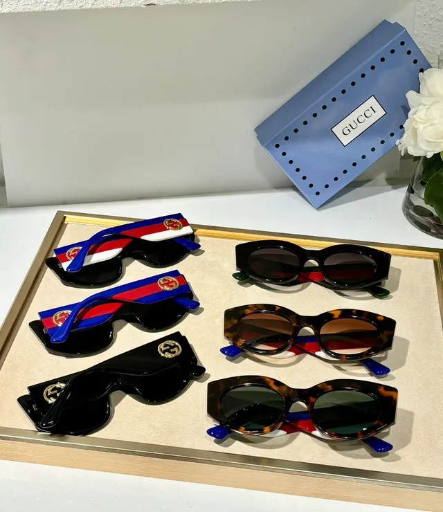 Gucci Screener Tortoiseshell and Web Stripe Sunglasses 4