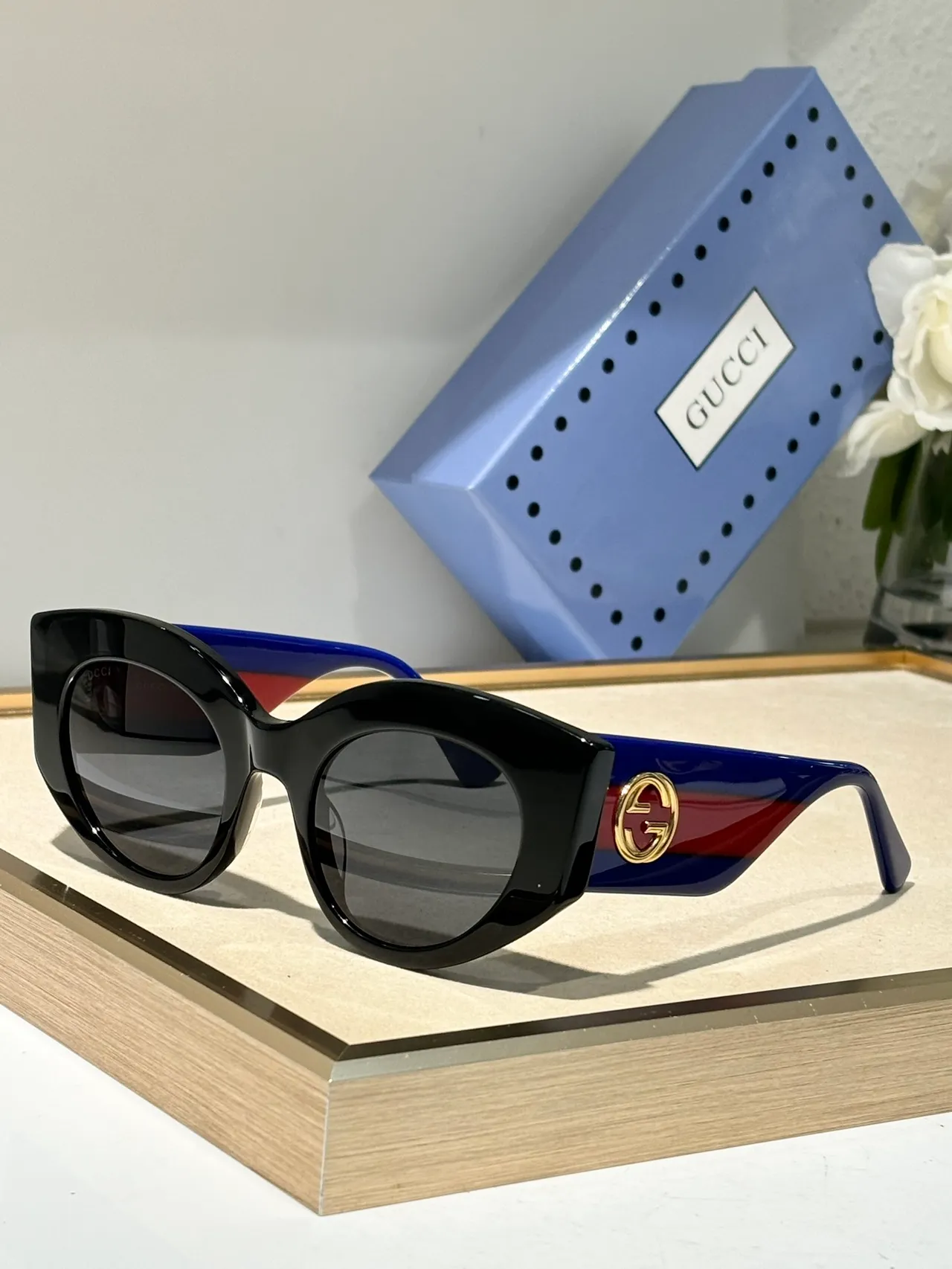 Gucci Screener Tortoiseshell and Web Stripe Sunglasses 8