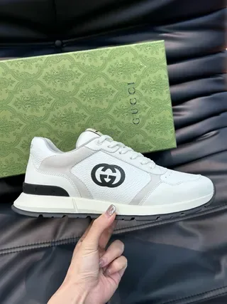 Gucci Screener Branco Preto Interlocking G sneakers estilo de vida 3