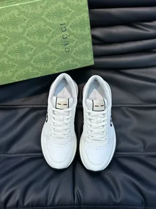 Gucci Screener Branco Preto Interlocking G sneakers estilo de vida 4