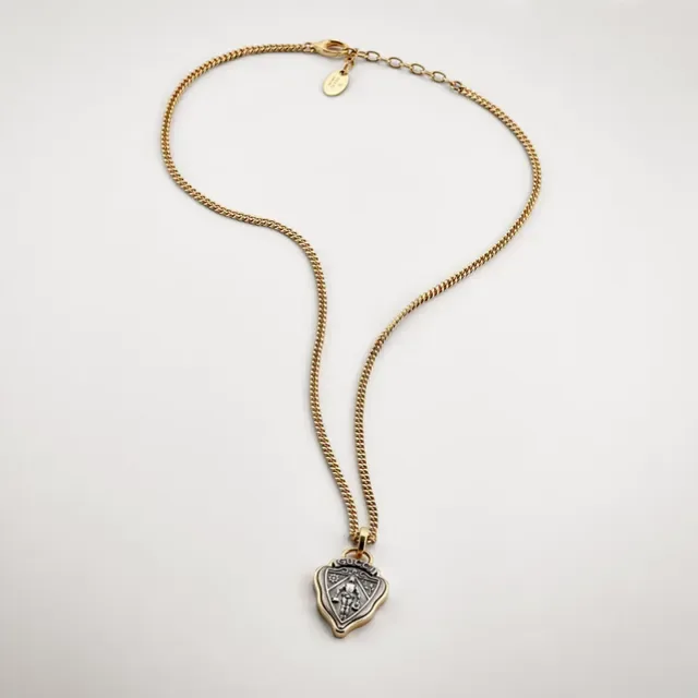 Gucci Shield Gold Black Curb Chain Pendant Necklace 8