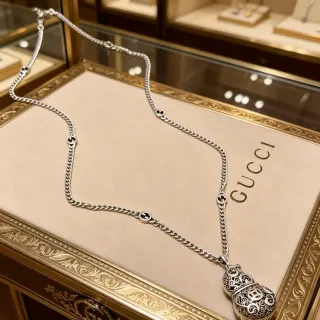 Gucci Chaîne Curb Argent Noir Motifs Interlocking G Collier