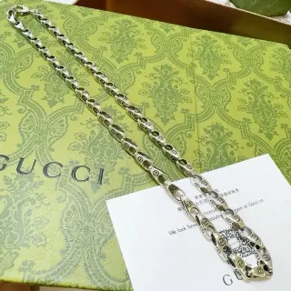 Gucci চাঁদি আন্তঃসংযুক্ত বোঁটাকৃতির লিঙ্ক এমবসড জিজি মনোগ্রাম হার
