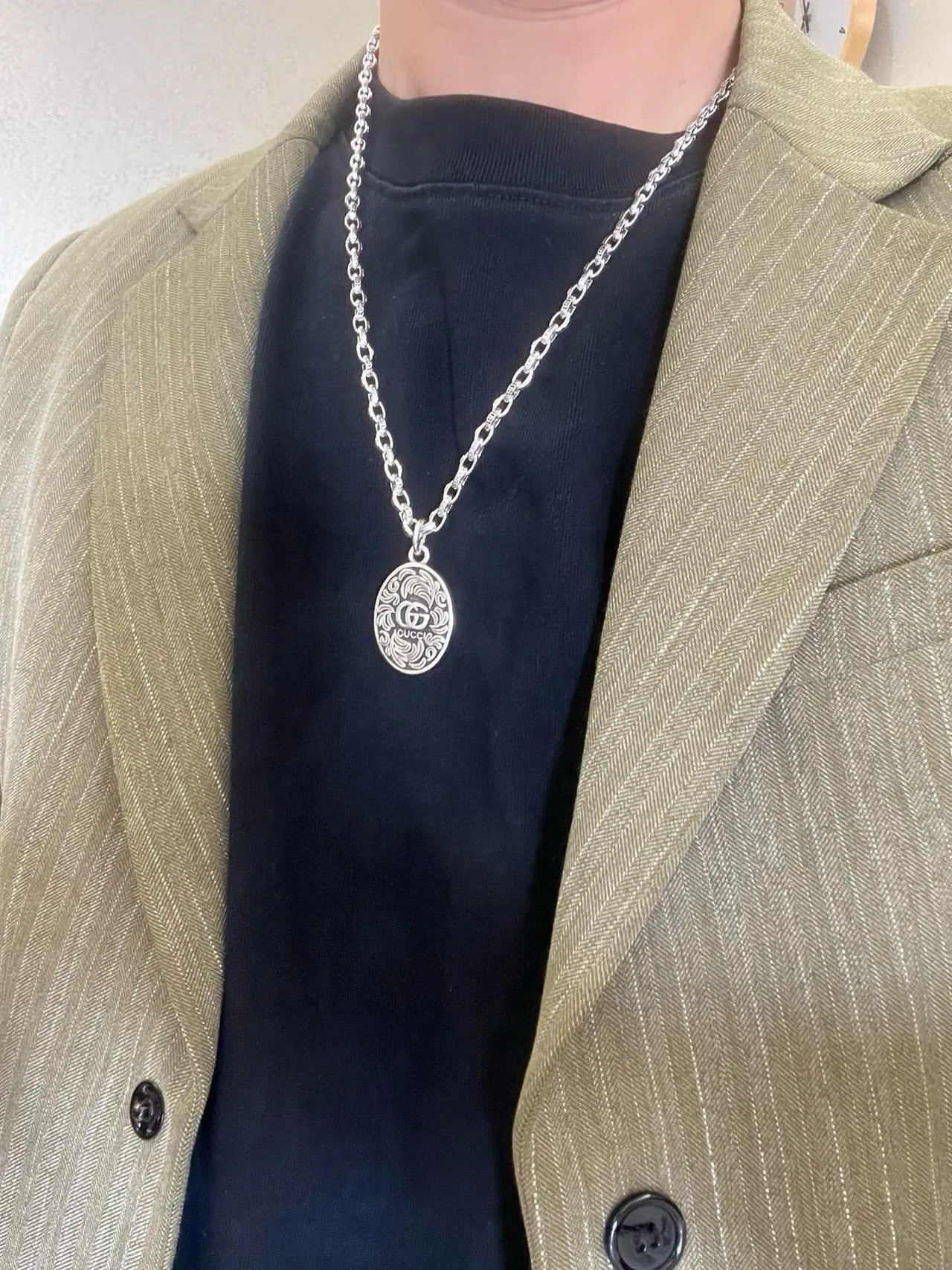 Gucci Silver Ornamental Scrollwork Necklace 8