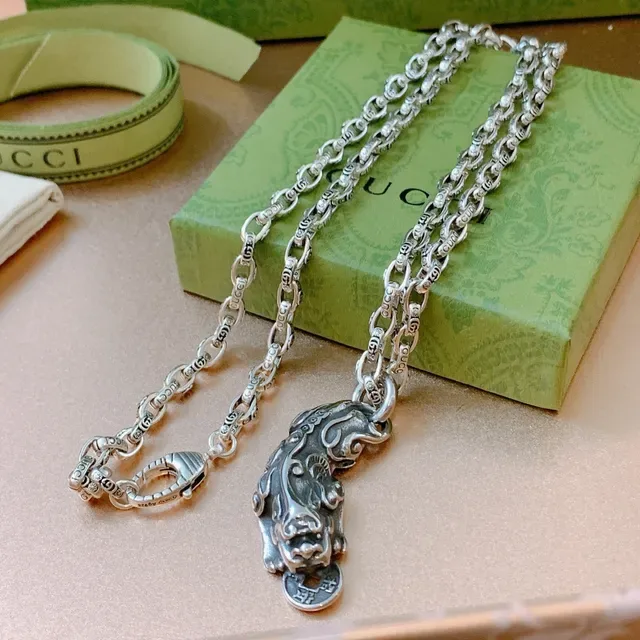 Gucci Collier avec Pendentif de Bête Mythique Ton Argent 5
