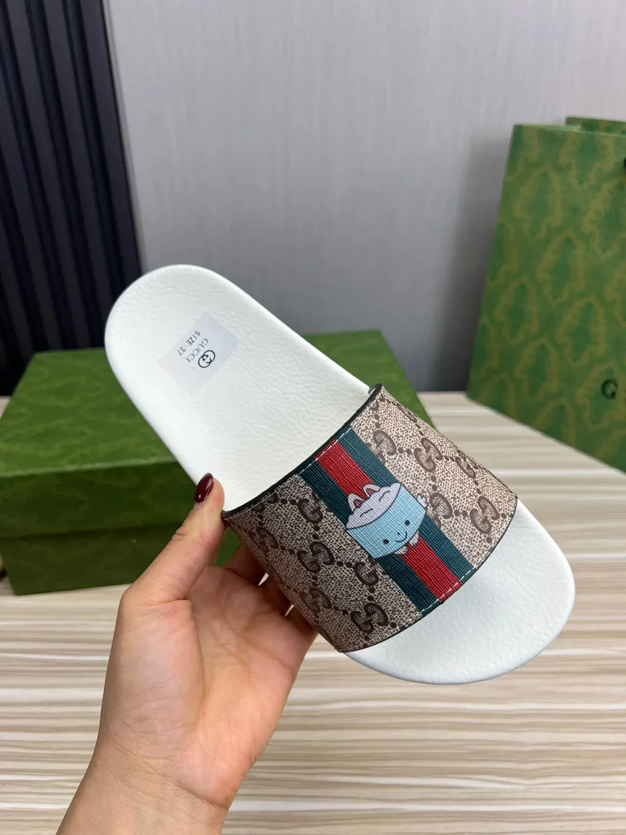 Gucci Slide Beige GG Canvas Web Stripe Cartoon Dog Slipper 4