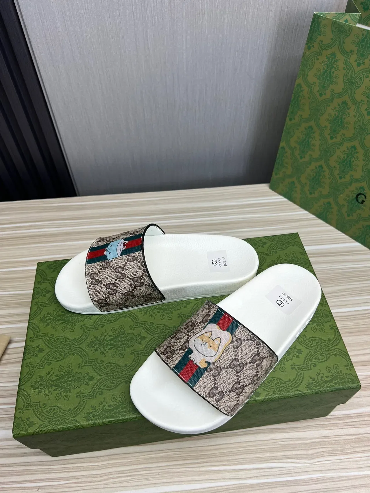 Gucci Slide Beige GG Canvas Web Stripe Cartoon Dog Slipper 8