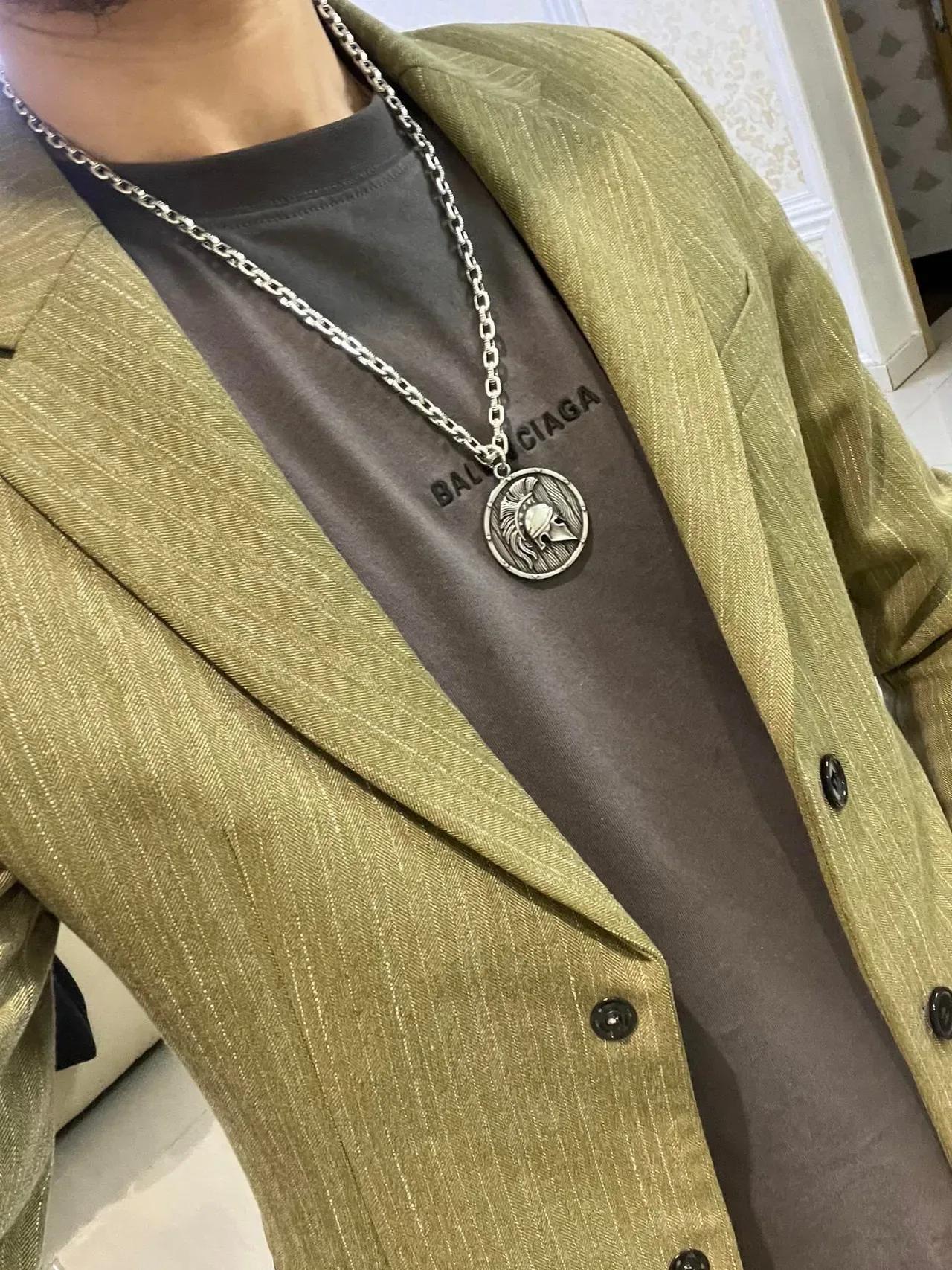 Gucci Spartan Helmet Medallion Silver Necklace 8