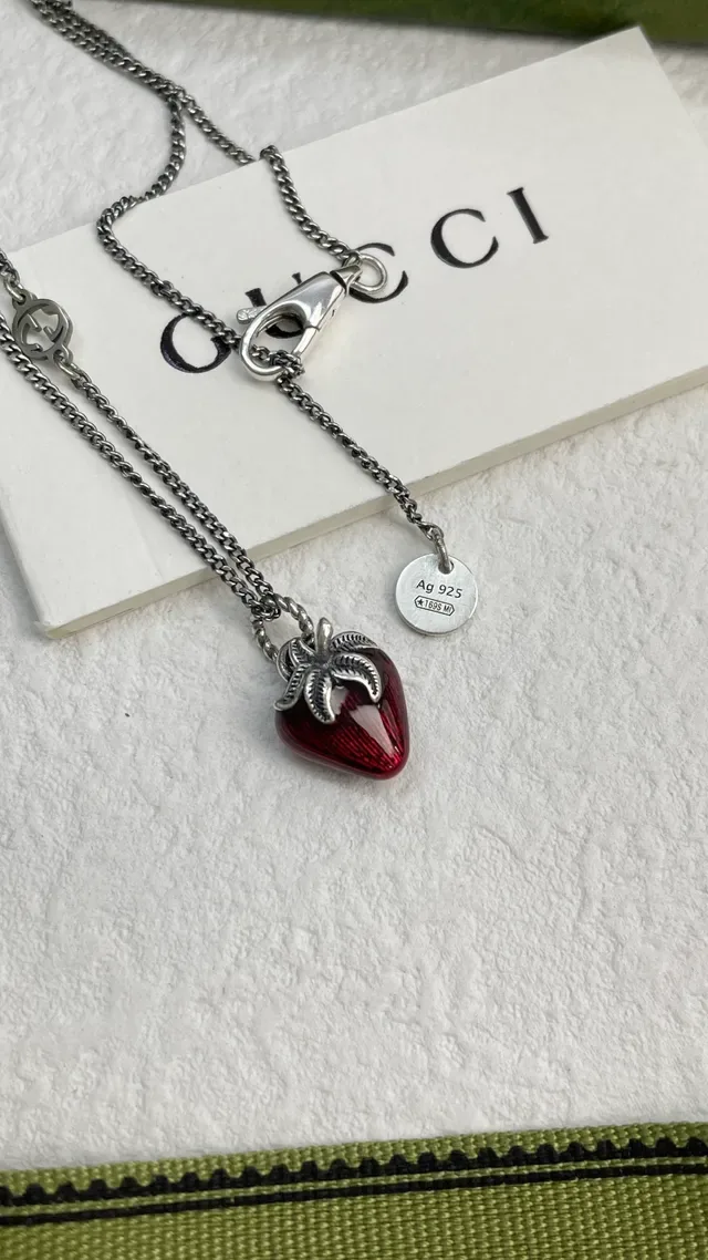 Gucci Strawberry Enamel Pendant Necklace 2
