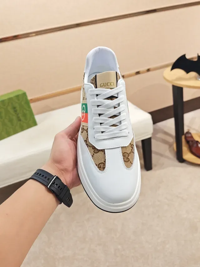 Gucci Tennis 1977 米色 GG 帆布 和 白色皮革 生活方式运动鞋 5