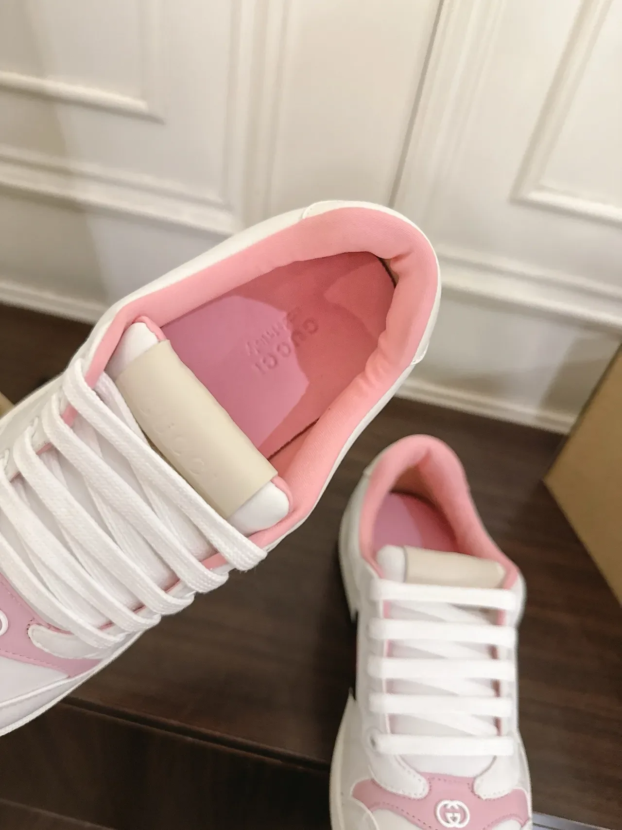 Gucci Tennis 1977 Blancos y rosados con rayas de malla zapatillas lifestyle 4
