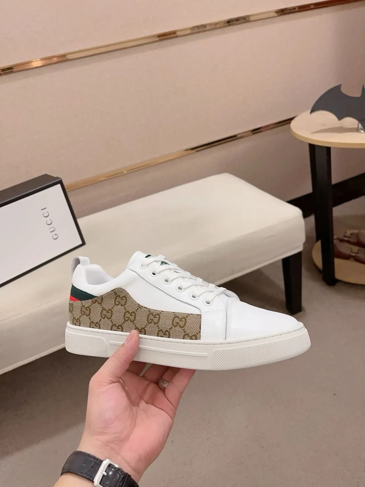 Gucci Tennis 1977 branco bege verde vermelho tênis lifestyle 4