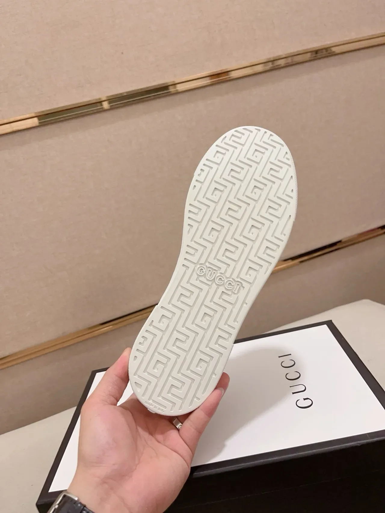 Gucci Tennis 1977 branco bege verde vermelho tênis lifestyle 9