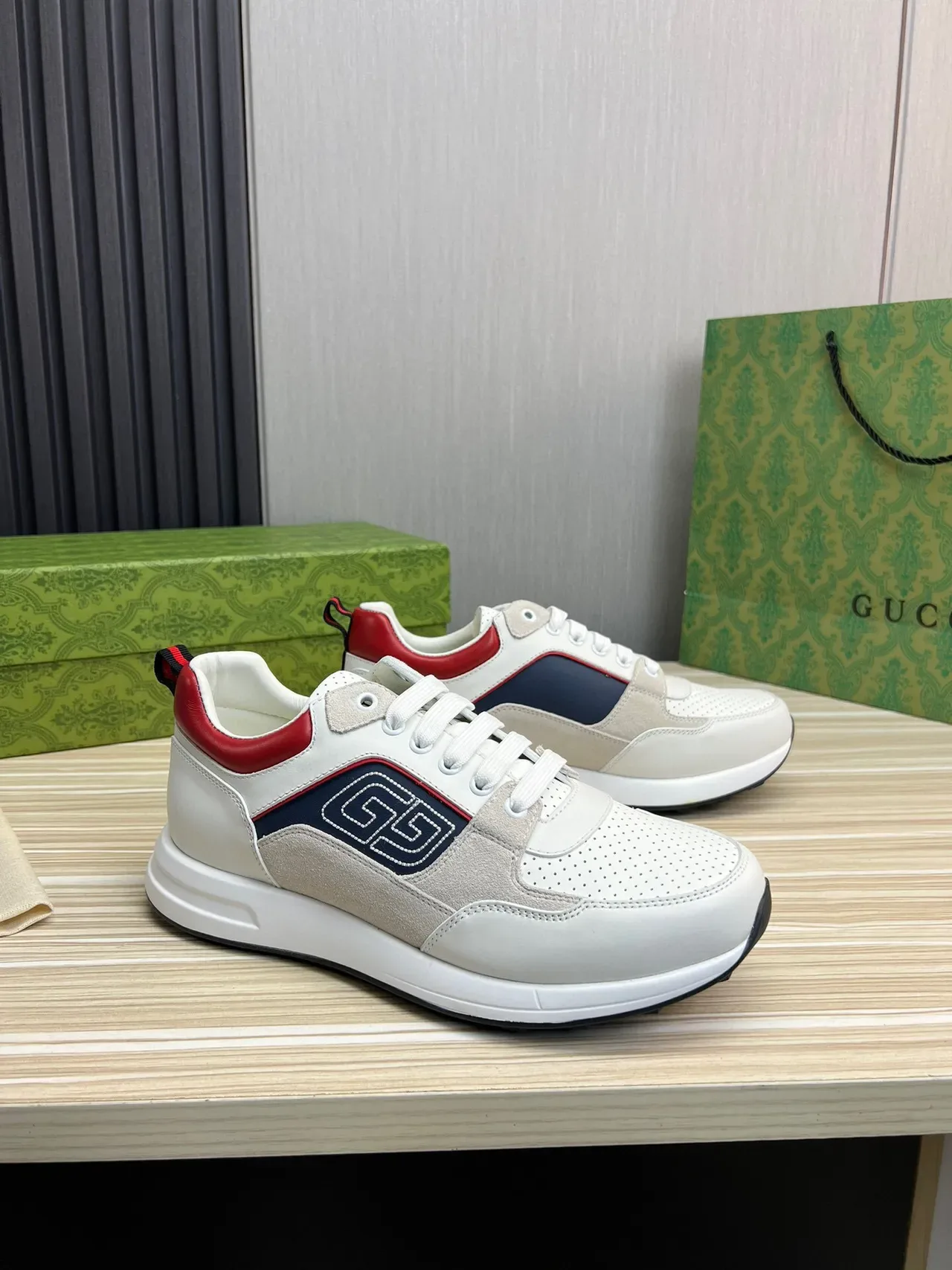 Gucci Tennis 1977 Blanc Beige Marine Rouge Sneakers Lifestyle 2