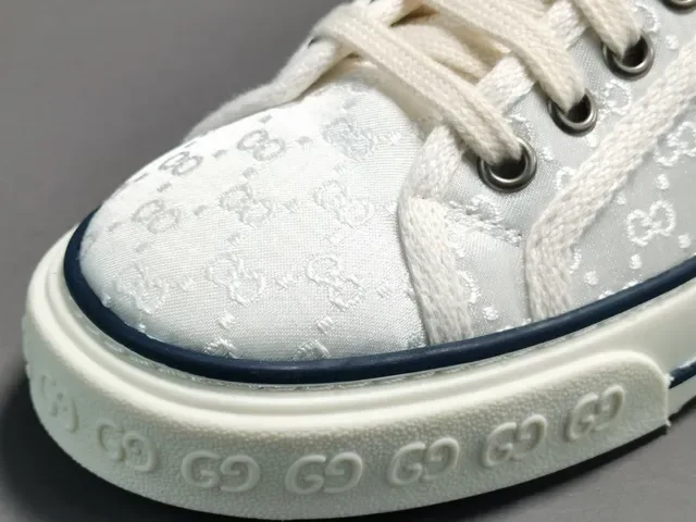 Gucci Tennis 1977 Blanc Vert Rouge Rayures Web Sneakers Lifestyle 3