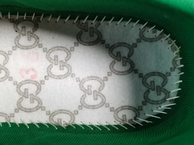 Gucci Tennis 1977 Blanc Vert Rouge Rayures Web Sneakers Lifestyle 4