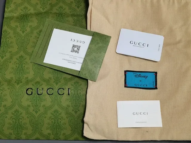 Gucci Tennis 1977 Blanc Vert Rouge Rayures Web Sneakers Lifestyle 8