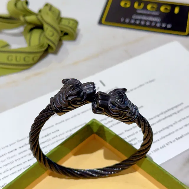 Gucci Tiger Head Twisted Cable Black Bracelet 4