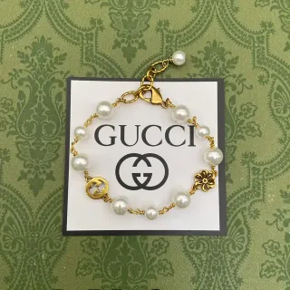 Gucci سوار ذهب أبيض سلسلة لؤلؤ