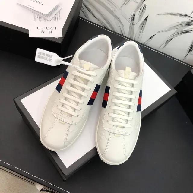 Gucci Blancas Marino Embossadas GG Monograma Detalle Franja Web Zapatillas Lifestyle 3