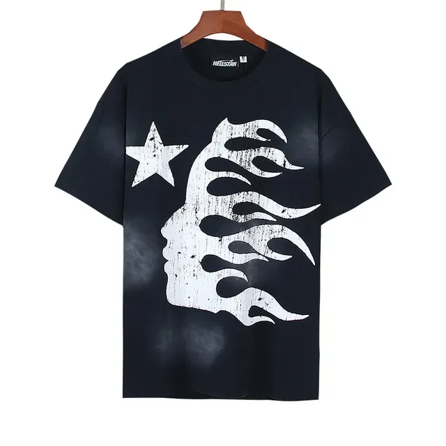 Camiseta oversized Hellstar estampado distressed perfil de llama 5