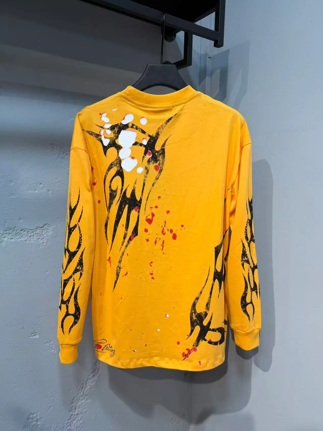 T-shirt HELSTAR jaune à manches longues imprimé graphique tribal 6