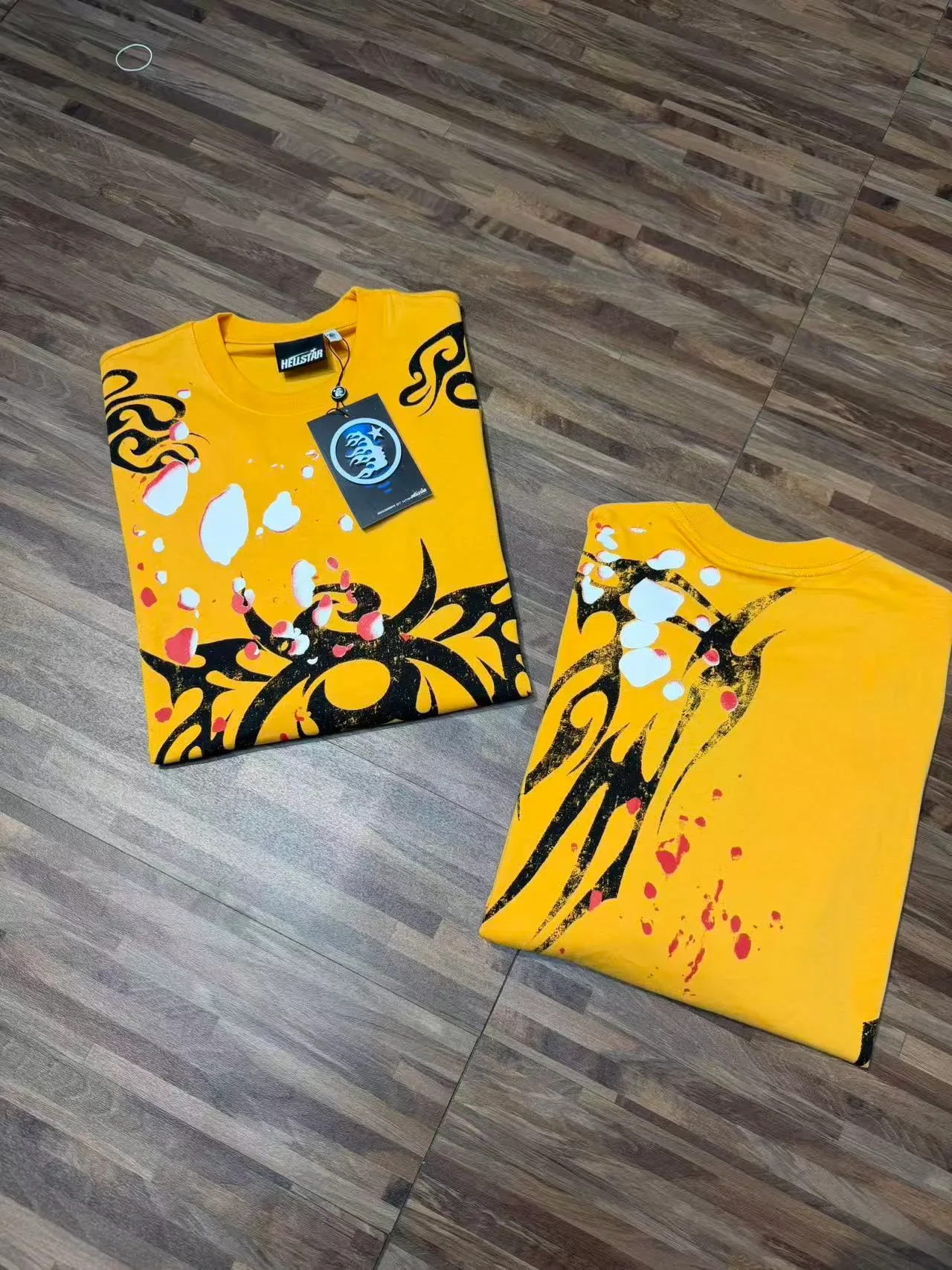 T-shirt HELSTAR jaune à manches longues imprimé graphique tribal 7