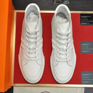 Hermès সব সাদা চামড়ার হাই-টপ স্নিকার