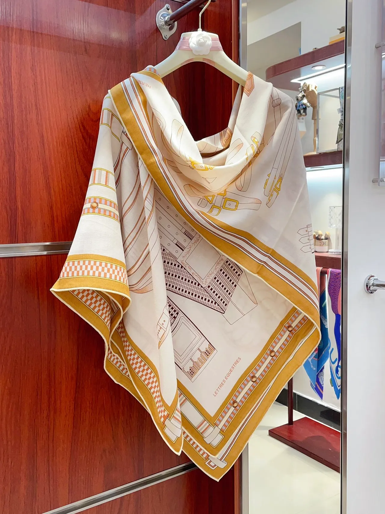 Hermès Beige Brown Herringbone Weave Geometric Striped Border Silk Scarf 8