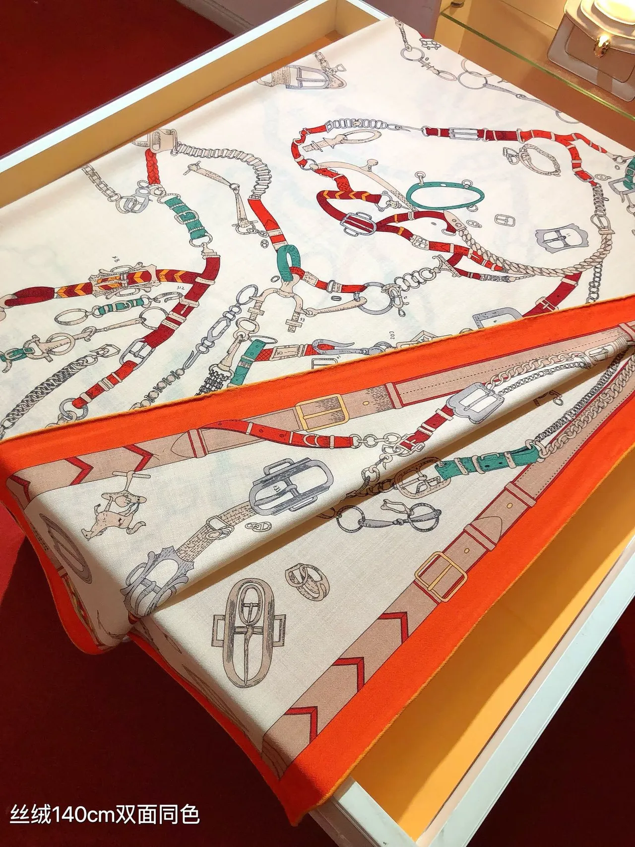Hermès बेज नारंगी घुड़सवार मोटिफ प्रिंट डबल-फेस्ड सिल्क स्कार्फ 7