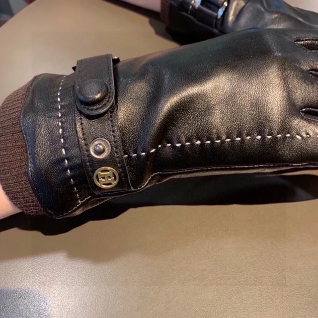 Hermès Black Brown Smooth Exterior Shearling-Lined Cuff Leather Gloves 3