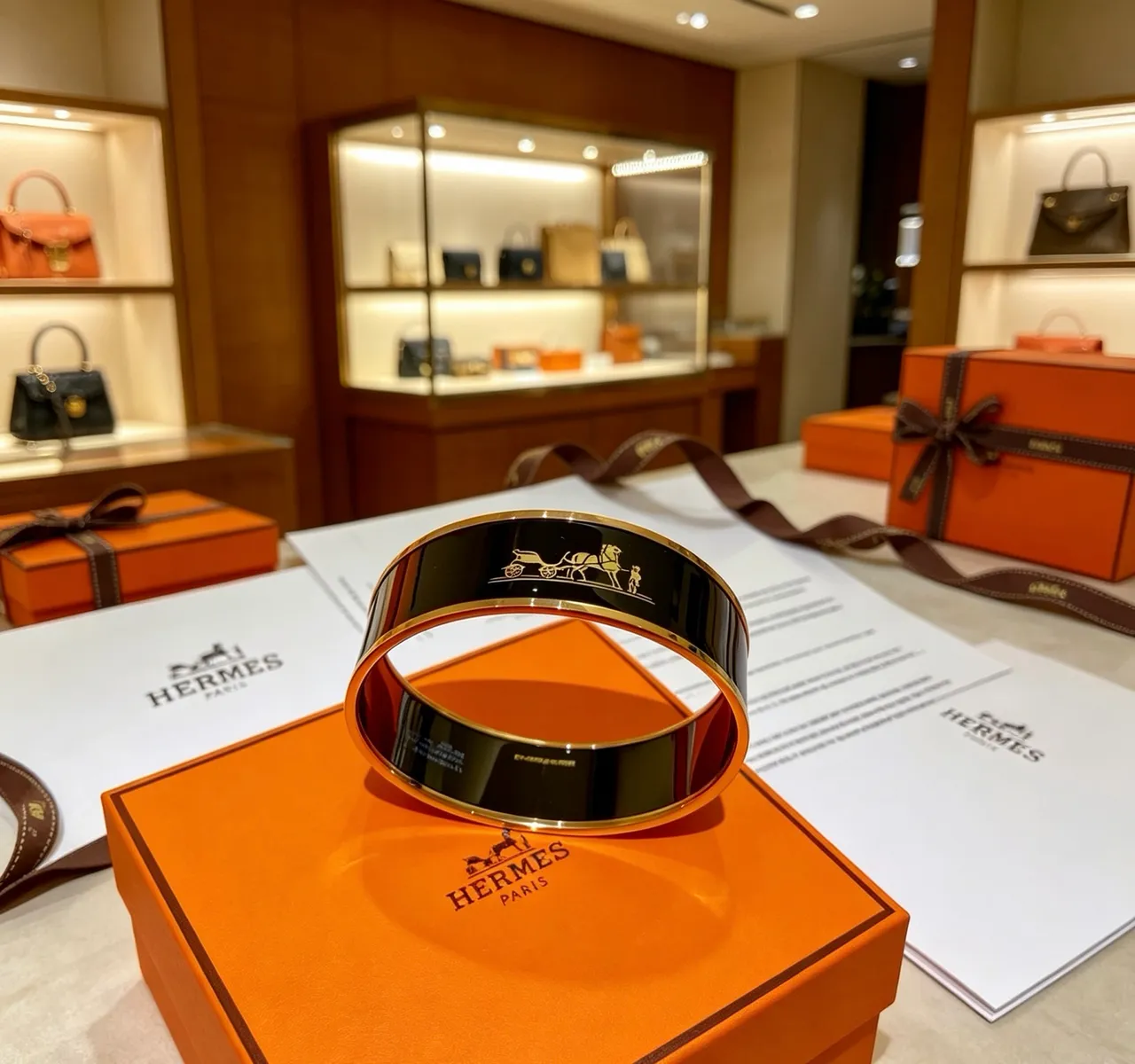 Hermès Caleche Black Gold Rigid Bangle Enamel Bracelet 9