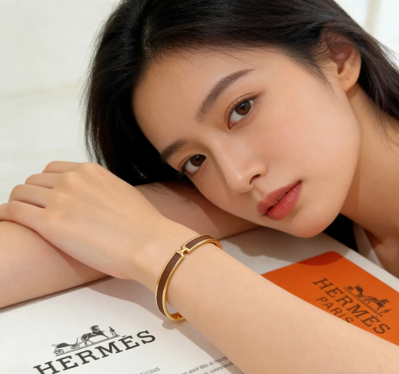 Hermès Clic H Cuir Brun et Doré Bracelet Manchette Ouvert 7
