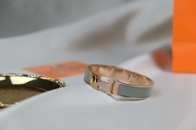 Hermès Clic H Or Gris Bracelet Rigide à Fermeture 2
