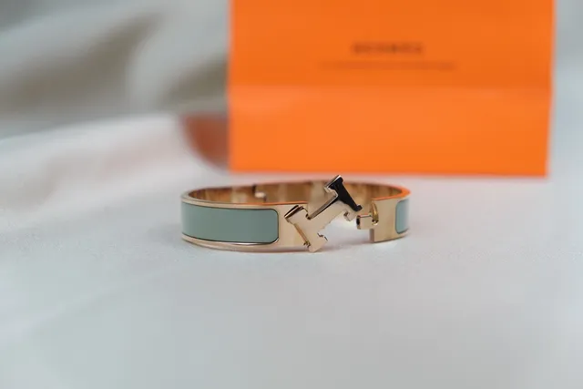 Hermès Clic H Or Gris Bracelet Rigide à Fermeture 5