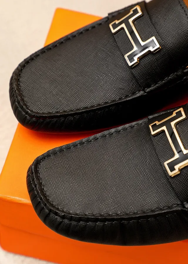Mocassim Hermès Constance Preto e Vermelho Couro Texturizado Medalhão H-Logo 5