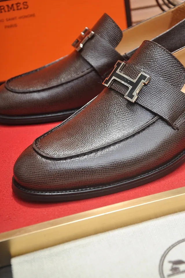 Hermès Constance Loafer বাদামি পেবল্ড চামড়া H-Buckle Loafers 2