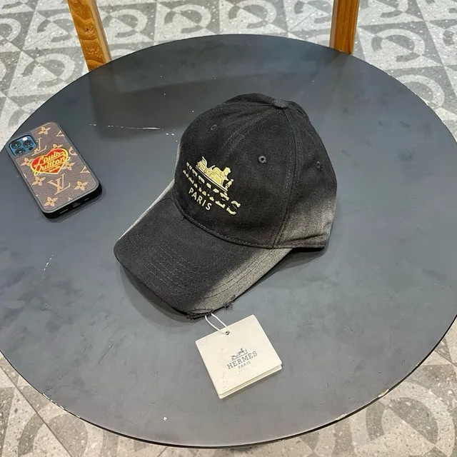 Hermès सिलाई Logo ग्रेडिएंट काला बेसबॉल कैप 3