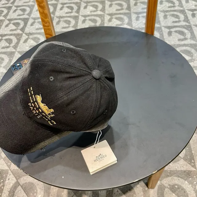 Hermès सिलाई Logo ग्रेडिएंट काला बेसबॉल कैप 5