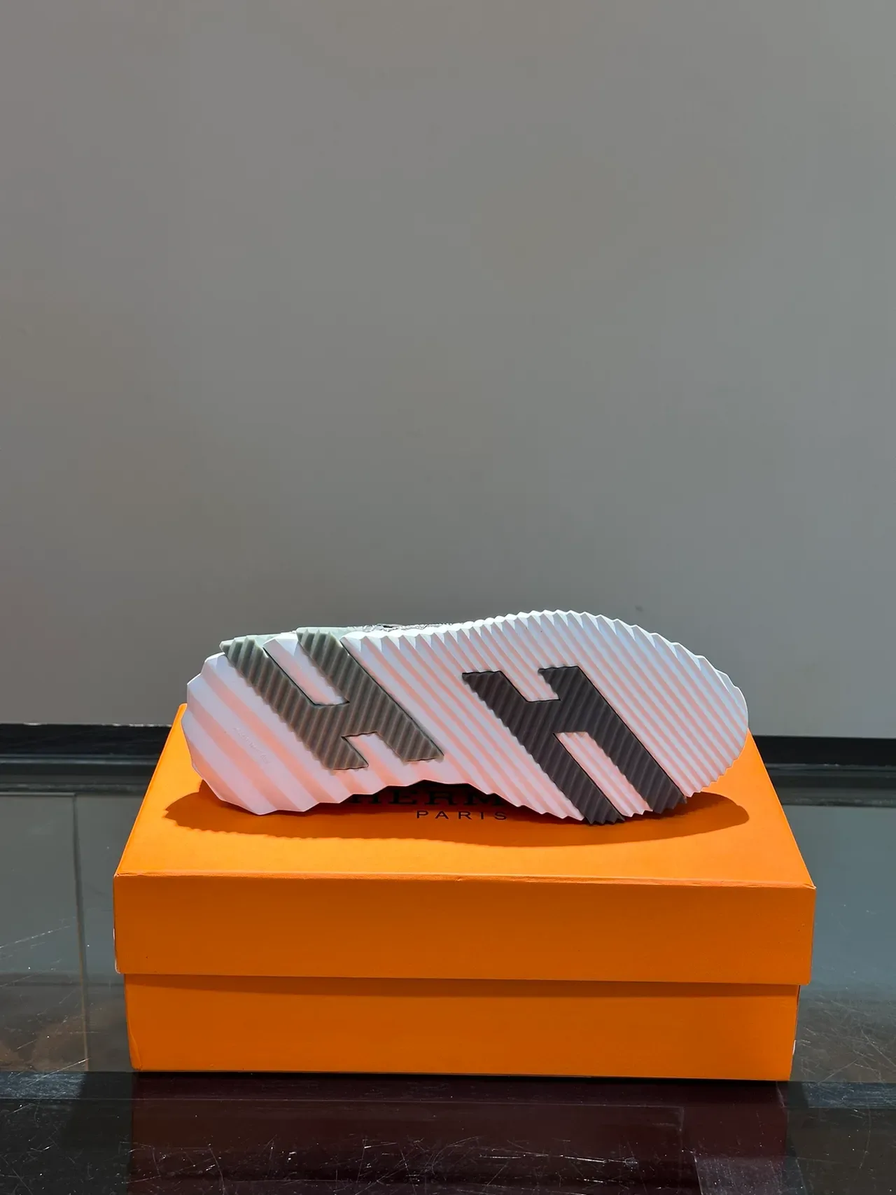 Hermès Gray White H-Shaped Heel Counter Ridged Midsole Lifestyle Sneakers 2